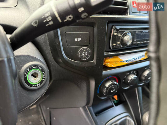 Сірий Хендай Матрікс, об'ємом двигуна 1.6 л та пробігом 232 тис. км за 6400 $, фото 7 на Automoto.ua