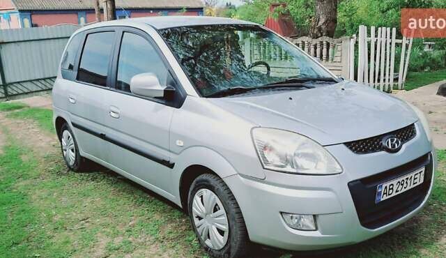 Серый Хендай Матрикс, объемом двигателя 1.6 л и пробегом 225 тыс. км за 4900 $, фото 12 на Automoto.ua