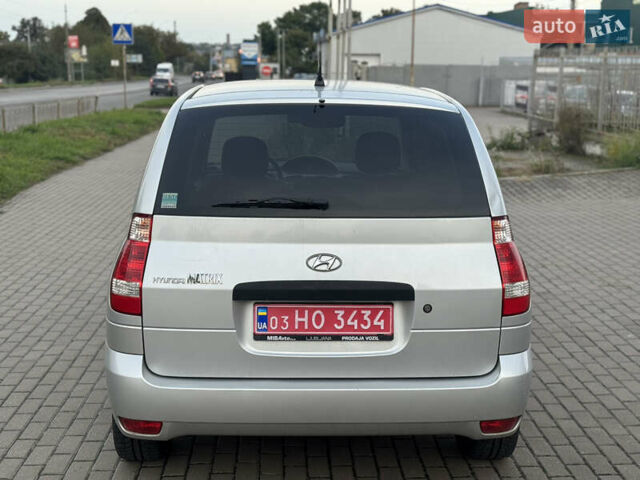 Серый Хендай Матрикс, объемом двигателя 1.6 л и пробегом 270 тыс. км за 6250 $, фото 6 на Automoto.ua