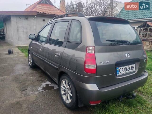 Серый Хендай Матрикс, объемом двигателя 1.49 л и пробегом 188 тыс. км за 5300 $, фото 2 на Automoto.ua