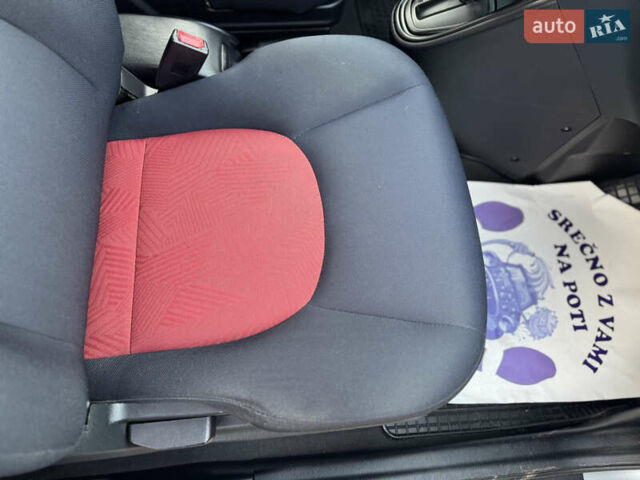 Серый Хендай Матрикс, объемом двигателя 1.6 л и пробегом 270 тыс. км за 6250 $, фото 40 на Automoto.ua