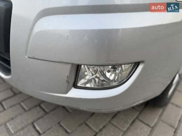 Серый Хендай Матрикс, объемом двигателя 1.6 л и пробегом 270 тыс. км за 6250 $, фото 13 на Automoto.ua