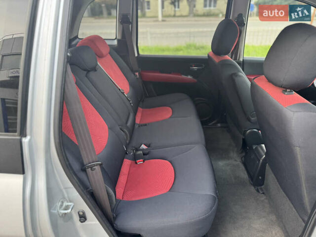 Серый Хендай Матрикс, объемом двигателя 1.6 л и пробегом 270 тыс. км за 6250 $, фото 32 на Automoto.ua