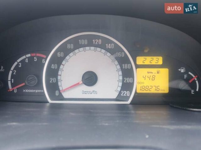 Серый Хендай Матрикс, объемом двигателя 1.49 л и пробегом 188 тыс. км за 5300 $, фото 9 на Automoto.ua
