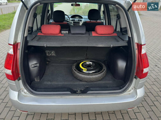 Серый Хендай Матрикс, объемом двигателя 1.6 л и пробегом 270 тыс. км за 6250 $, фото 29 на Automoto.ua