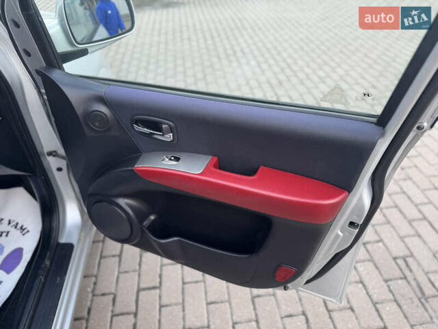 Серый Хендай Матрикс, объемом двигателя 1.6 л и пробегом 270 тыс. км за 6250 $, фото 36 на Automoto.ua