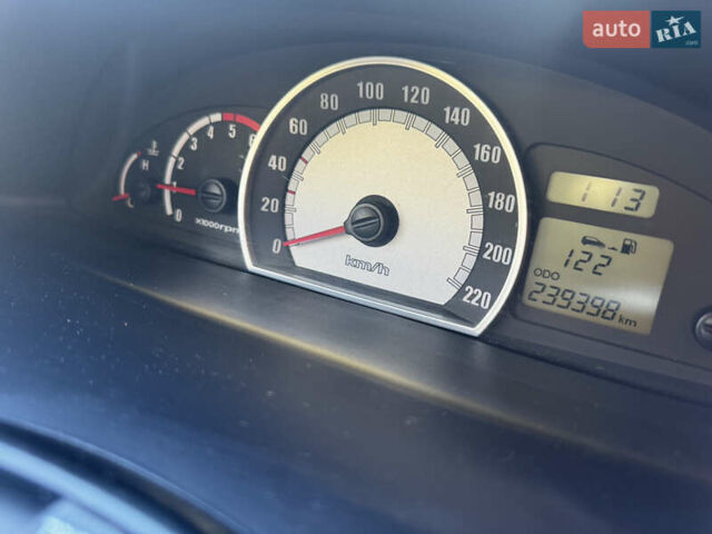 Сірий Хендай Матрікс, об'ємом двигуна 1.5 л та пробігом 230 тис. км за 5200 $, фото 18 на Automoto.ua