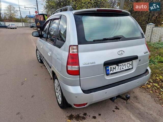 Серый Хендай Матрикс, объемом двигателя 1.6 л и пробегом 277 тыс. км за 5500 $, фото 7 на Automoto.ua