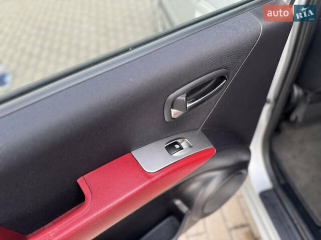 Серый Хендай Матрикс, объемом двигателя 1.6 л и пробегом 270 тыс. км за 6250 $, фото 26 на Automoto.ua