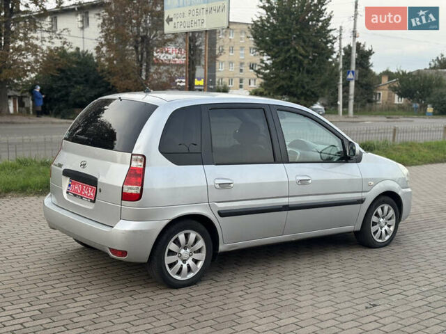 Серый Хендай Матрикс, объемом двигателя 1.6 л и пробегом 270 тыс. км за 6250 $, фото 7 на Automoto.ua