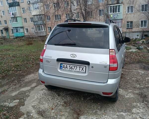 Сірий Хендай Матрікс, об'ємом двигуна 1.8 л та пробігом 190 тис. км за 5500 $, фото 1 на Automoto.ua