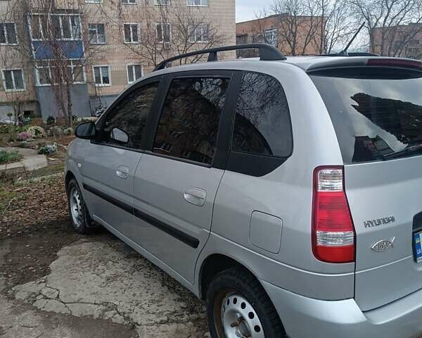 Сірий Хендай Матрікс, об'ємом двигуна 1.8 л та пробігом 190 тис. км за 5500 $, фото 2 на Automoto.ua