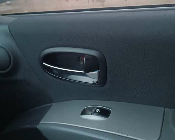 Сірий Хендай Матрікс, об'ємом двигуна 1.8 л та пробігом 190 тис. км за 5500 $, фото 16 на Automoto.ua