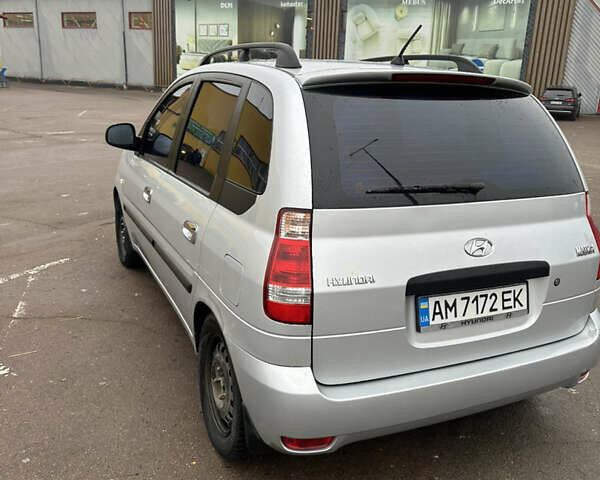 Серый Хендай Матрикс, объемом двигателя 1.8 л и пробегом 176 тыс. км за 6000 $, фото 7 на Automoto.ua