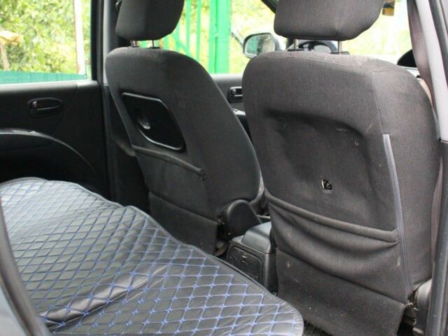 Сірий Хендай Матрікс, об'ємом двигуна 1.6 л та пробігом 309 тис. км за 3206 $, фото 6 на Automoto.ua