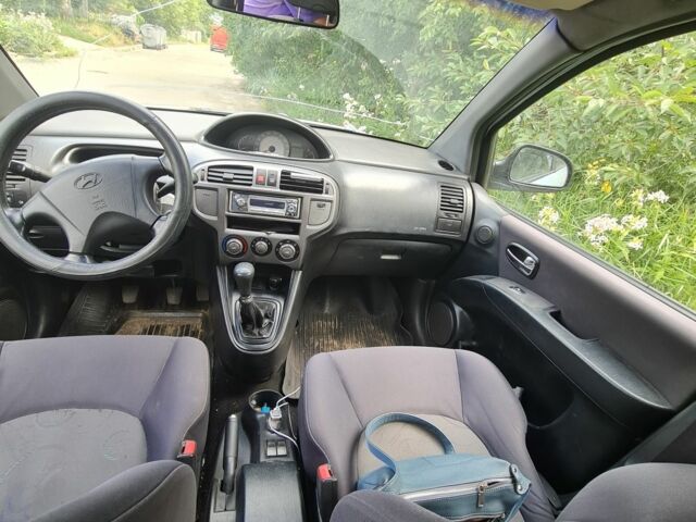 Сірий Хендай Матрікс, об'ємом двигуна 1.49 л та пробігом 200 тис. км за 3000 $, фото 7 на Automoto.ua