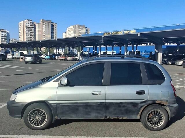 Сірий Хендай Матрікс, об'ємом двигуна 1.6 л та пробігом 285 тис. км за 2501 $, фото 3 на Automoto.ua