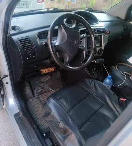 Хендай Матрикс 2010 в Рени на Automoto.ua Серый Хендай Матрикс, объемом двигателя 1.8 л и пробегом 175 тыс. км за 4300 $, фото 10 на Automoto.ua