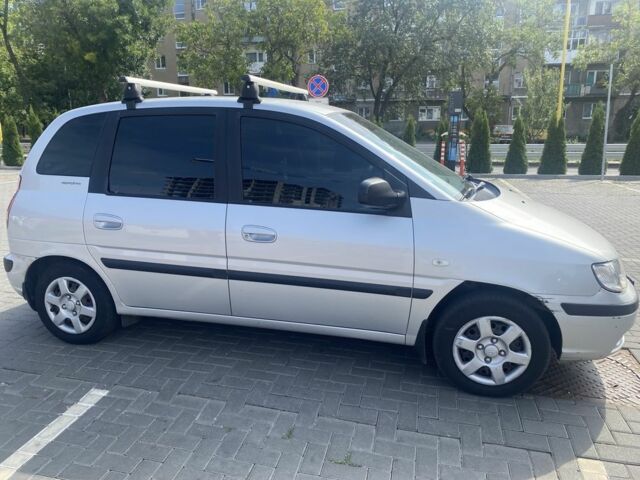 Сірий Хендай Матрікс, об'ємом двигуна 1.6 л та пробігом 160 тис. км за 3300 $, фото 2 на Automoto.ua