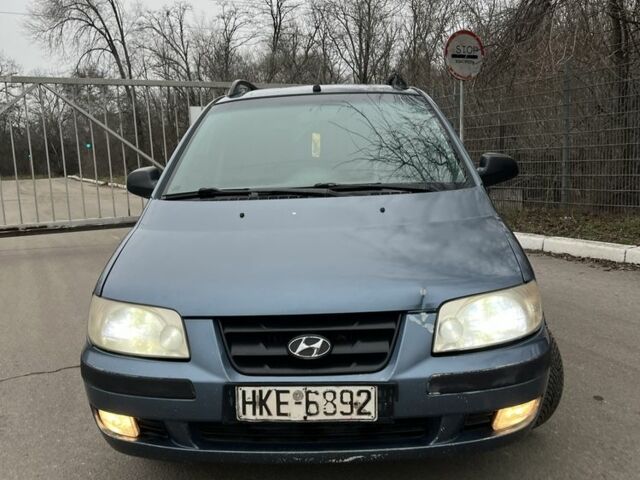 Синий Хендай Матрикс, объемом двигателя 1.6 л и пробегом 284 тыс. км за 1700 $, фото 4 на Automoto.ua