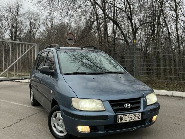 Синий Хендай Матрикс, объемом двигателя 1.6 л и пробегом 284 тыс. км за 1700 $, фото 1 на Automoto.ua