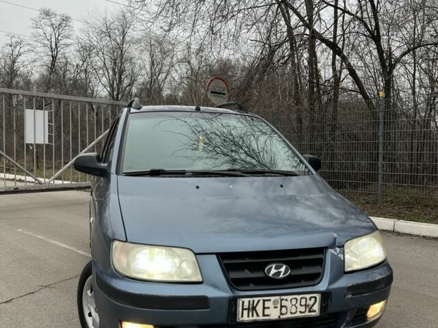 Синий Хендай Матрикс, объемом двигателя 1.6 л и пробегом 284 тыс. км за 1700 $, фото 2 на Automoto.ua