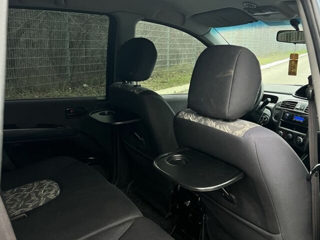 Синий Хендай Матрикс, объемом двигателя 1.6 л и пробегом 284 тыс. км за 1700 $, фото 17 на Automoto.ua