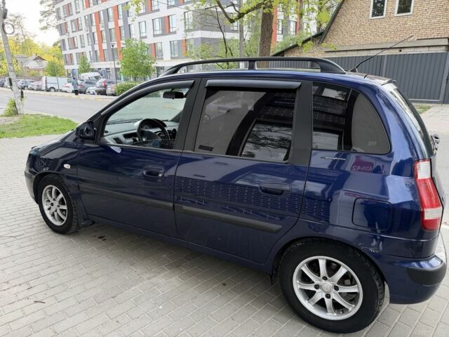 Синий Хендай Матрикс, объемом двигателя 1.8 л и пробегом 290 тыс. км за 2500 $, фото 1 на Automoto.ua