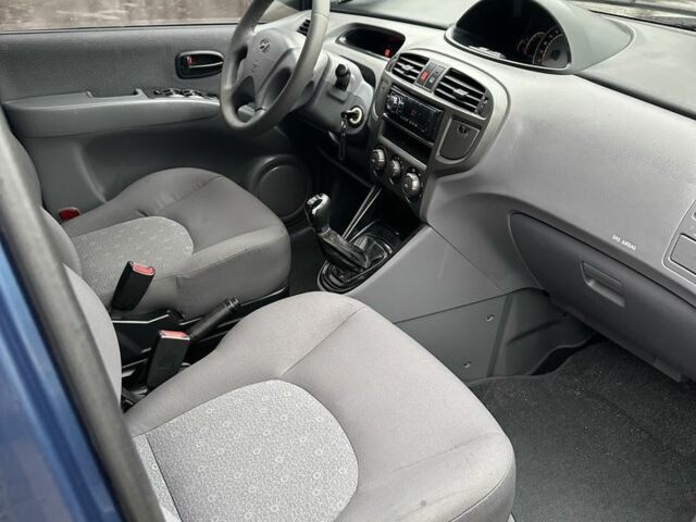 Синій Хендай Матрікс, об'ємом двигуна 1.6 л та пробігом 239 тис. км за 4500 $, фото 1 на Automoto.ua