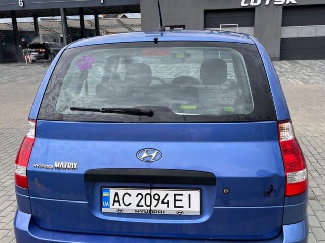 Синий Хендай Матрикс, объемом двигателя 1.6 л и пробегом 232 тыс. км за 3700 $, фото 2 на Automoto.ua
