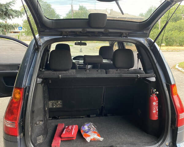 Синий Хендай Матрикс, объемом двигателя 1.6 л и пробегом 228 тыс. км за 3350 $, фото 18 на Automoto.ua