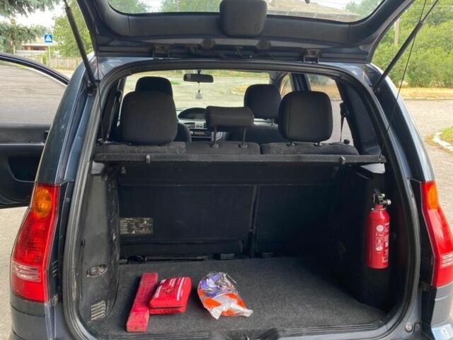 Синий Хендай Матрикс, объемом двигателя 1.6 л и пробегом 170 тыс. км за 3500 $, фото 5 на Automoto.ua