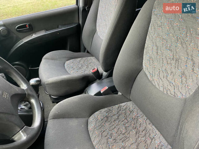 Синий Хендай Матрикс, объемом двигателя 1.6 л и пробегом 228 тыс. км за 3350 $, фото 14 на Automoto.ua