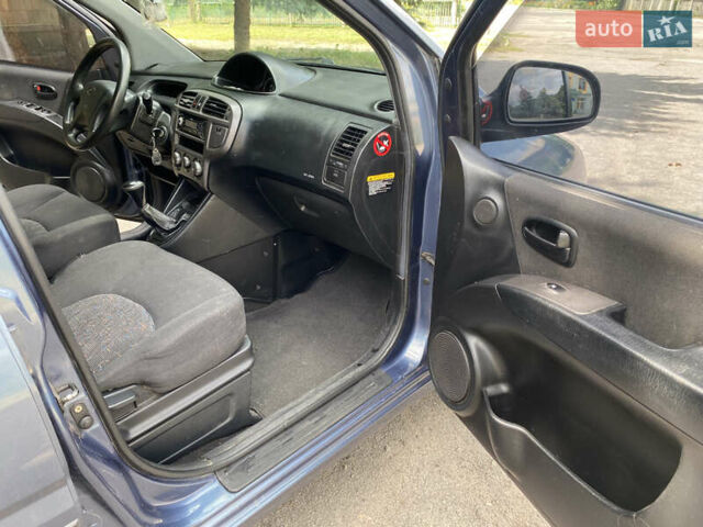 Синий Хендай Матрикс, объемом двигателя 1.6 л и пробегом 228 тыс. км за 3350 $, фото 27 на Automoto.ua