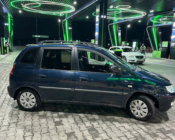 Синій Хендай Матрікс, об'ємом двигуна 1.8 л та пробігом 260 тис. км за 3850 $, фото 2 на Automoto.ua