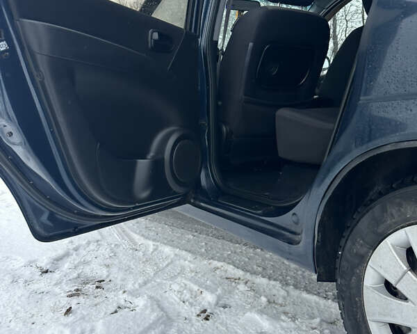 Синій Хендай Матрікс, об'ємом двигуна 1.8 л та пробігом 261 тис. км за 3800 $, фото 14 на Automoto.ua