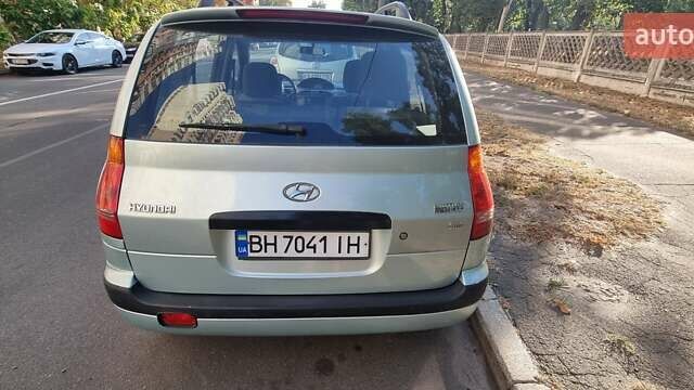 Синий Хендай Матрикс, объемом двигателя 1.49 л и пробегом 302 тыс. км за 3100 $, фото 12 на Automoto.ua