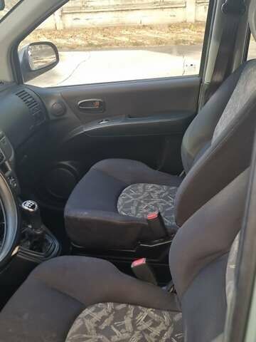 Синий Хендай Матрикс, объемом двигателя 1.49 л и пробегом 302 тыс. км за 3100 $, фото 10 на Automoto.ua