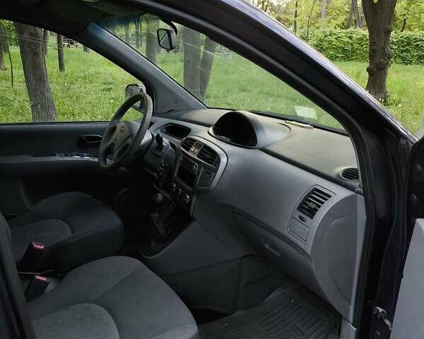 Синій Хендай Матрікс, об'ємом двигуна 1.6 л та пробігом 330 тис. км за 1600 $, фото 1 на Automoto.ua