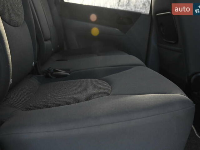 Синий Хендай Матрикс, объемом двигателя 1.6 л и пробегом 139 тыс. км за 3999 $, фото 30 на Automoto.ua