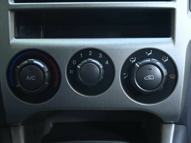 Синій Хендай Матрікс, об'ємом двигуна 1.6 л та пробігом 139 тис. км за 4500 $, фото 14 на Automoto.ua