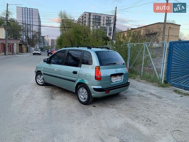 Синий Хендай Матрикс, объемом двигателя 1.6 л и пробегом 250 тыс. км за 1550 $, фото 3 на Automoto.ua