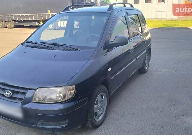 Синий Хендай Матрикс, объемом двигателя 1.6 л и пробегом 237 тыс. км за 3700 $, фото 2 на Automoto.ua
