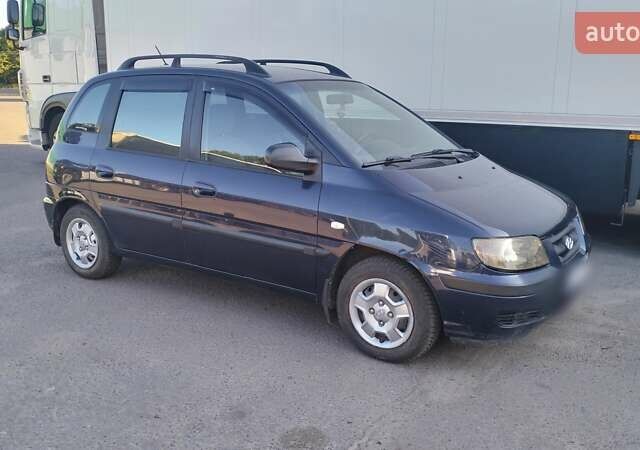 Синий Хендай Матрикс, объемом двигателя 1.6 л и пробегом 237 тыс. км за 3700 $, фото 1 на Automoto.ua