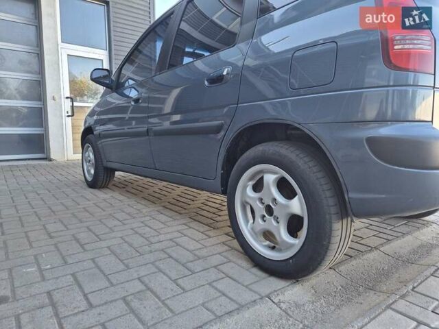 Синий Хендай Матрикс, объемом двигателя 1.5 л и пробегом 261 тыс. км за 4750 $, фото 10 на Automoto.ua