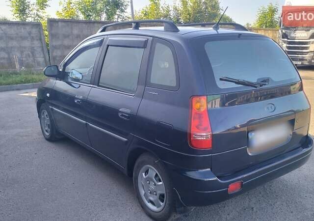 Синий Хендай Матрикс, объемом двигателя 1.6 л и пробегом 237 тыс. км за 3700 $, фото 3 на Automoto.ua