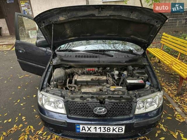 Синий Хендай Матрикс, объемом двигателя 1.6 л и пробегом 113 тыс. км за 4800 $, фото 29 на Automoto.ua