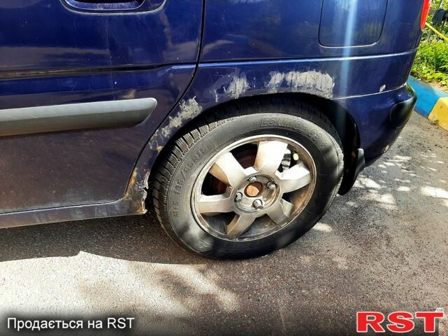 Синий Хендай Матрикс, объемом двигателя 1.6 л и пробегом 252 тыс. км за 3900 $, фото 4 на Automoto.ua