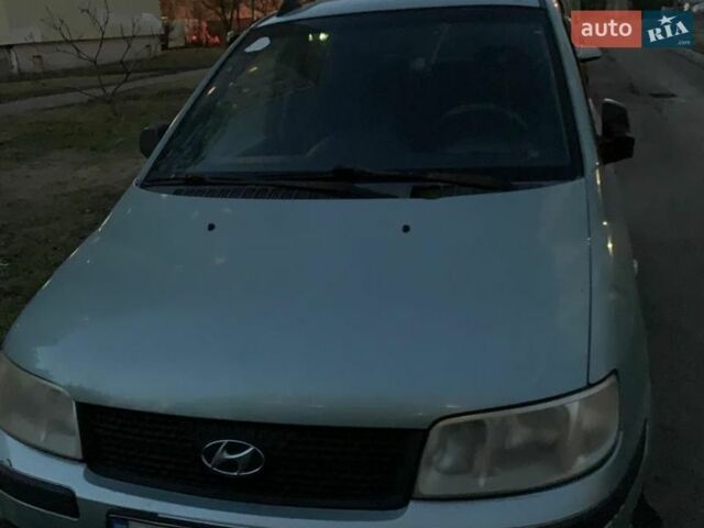 Синій Хендай Матрікс, об'ємом двигуна 1.8 л та пробігом 202 тис. км за 2000 $, фото 5 на Automoto.ua
