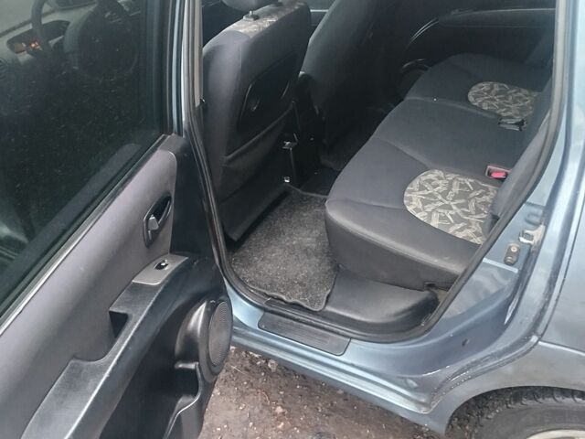 Синій Хендай Матрікс, об'ємом двигуна 2 л та пробігом 250 тис. км за 1866 $, фото 13 на Automoto.ua